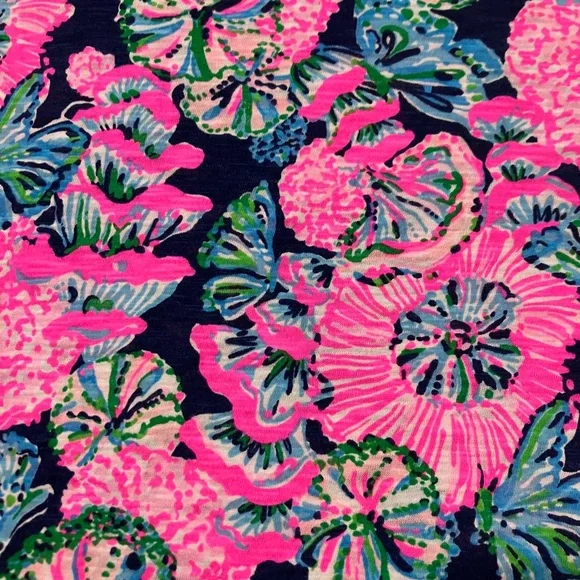 Lilly Pulitzer Etta Scoop Neck Tee - Picture 3 of 7